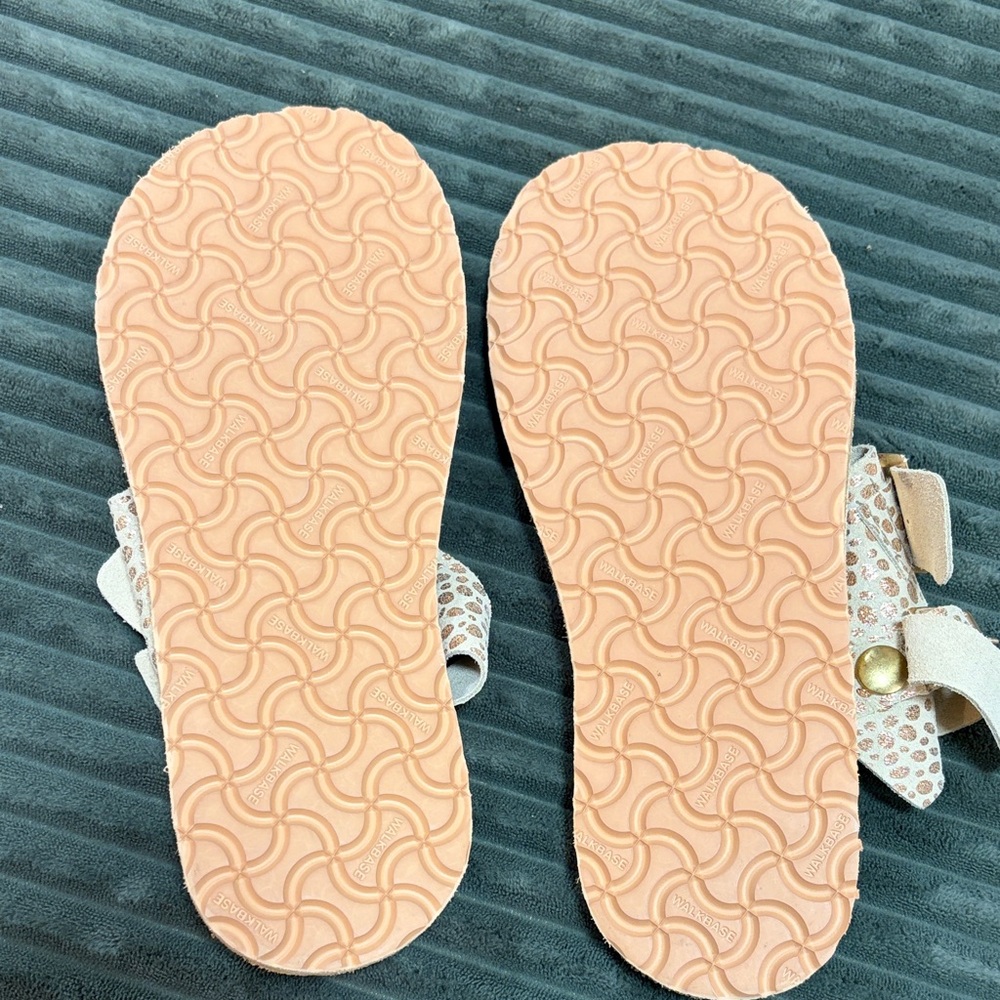 Posh Panda Handmade Sandals - Picture 2 of 6
